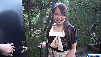 Amatör Cosplay-Babe Risa Oomomo Njuter Av Hård Sex Med Sin Mästare