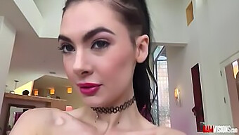 Marley Brinx, Teenagerka S Velkým Zadečkem, Si Nechává Roztáhnout Anál V Hardcore Videu